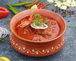 Pandu Mirapakaya Pottel Curry